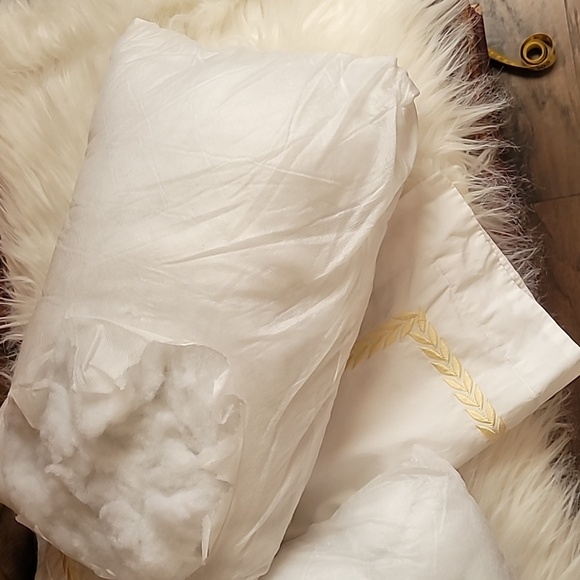 Gold Leaves Embroidery Design Pillow Set decorative throw pillows 20"×14" aprox. - Picture 16 of 16